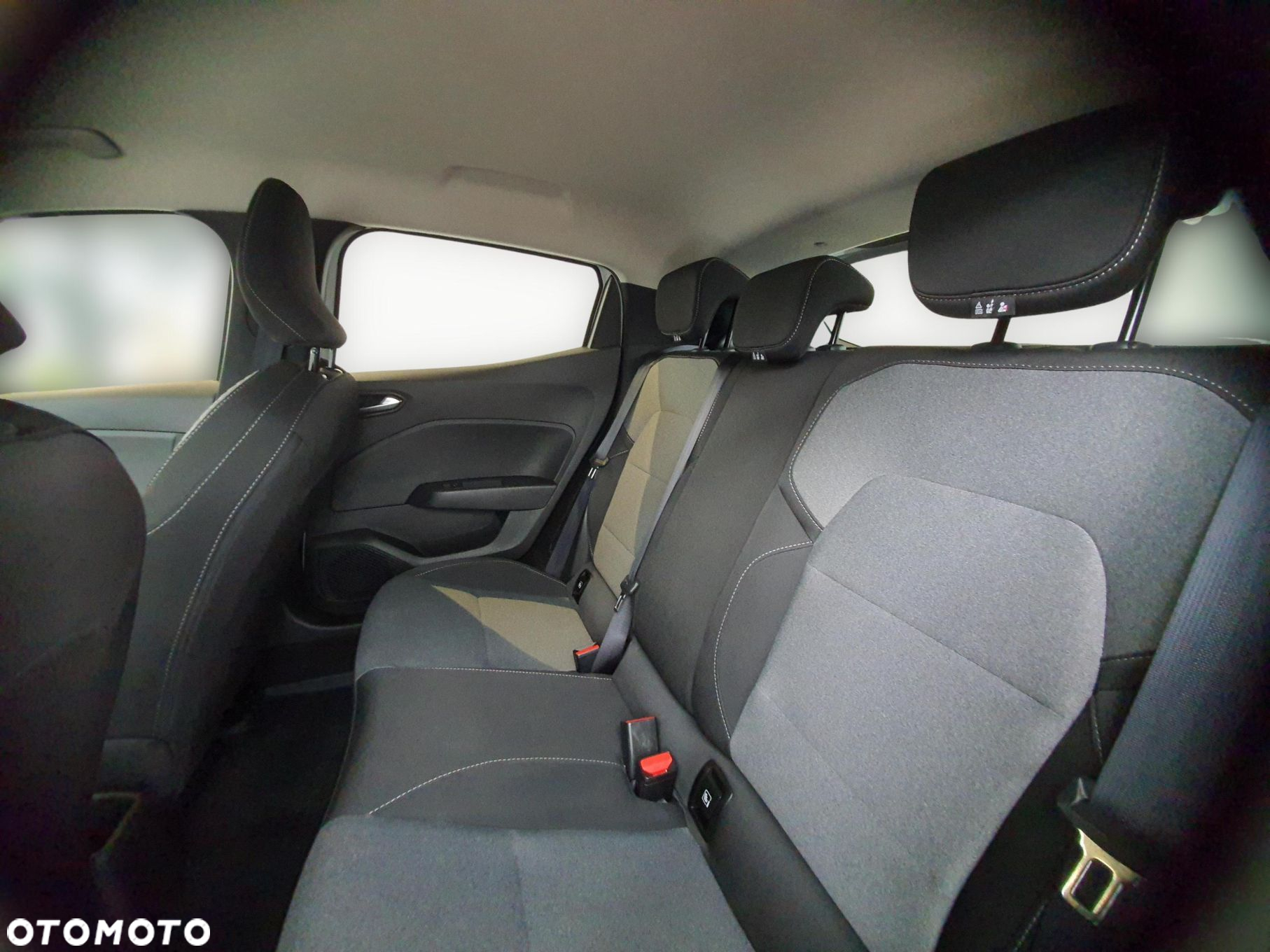 Renault Clio 1.0 TCe Evolution - 18