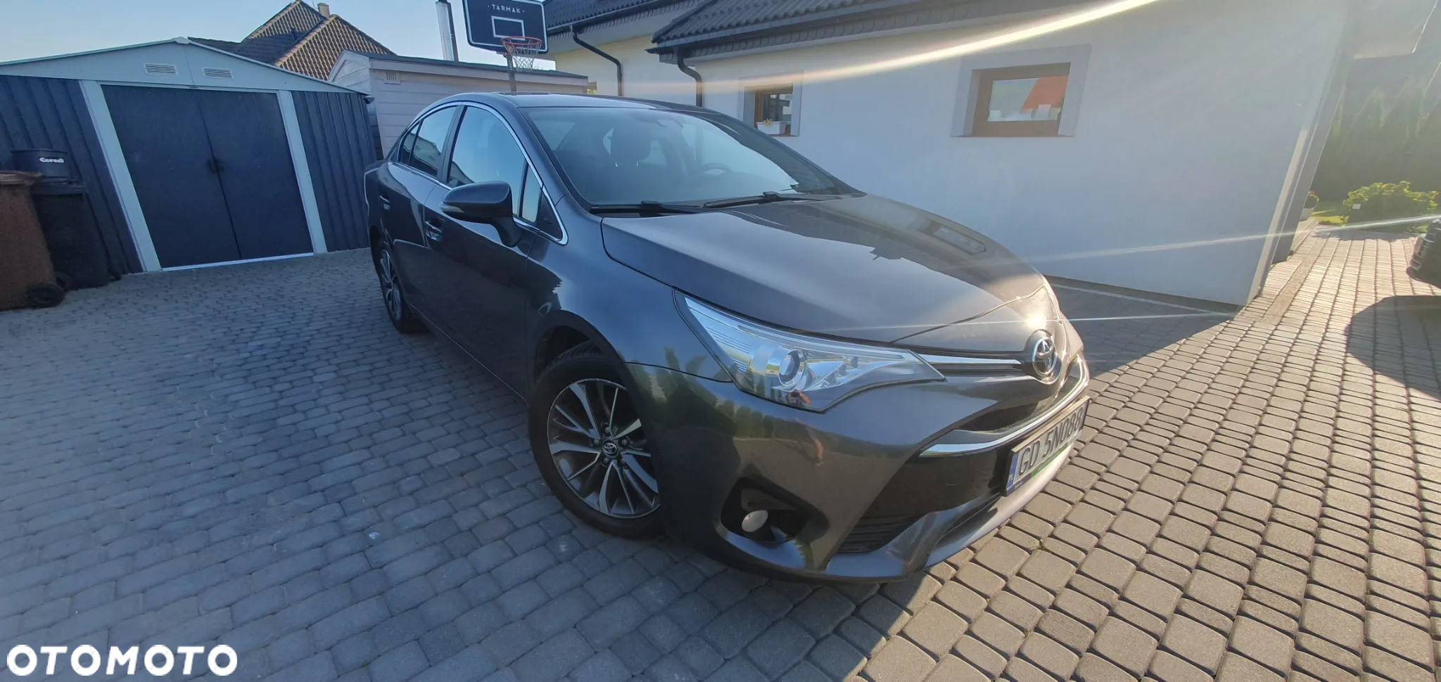 Toyota Avensis 2.0 D-4D Premium - 32