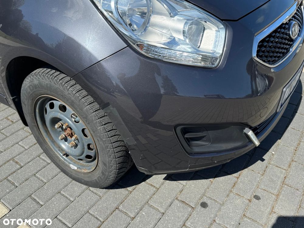 Kia Venga - 35