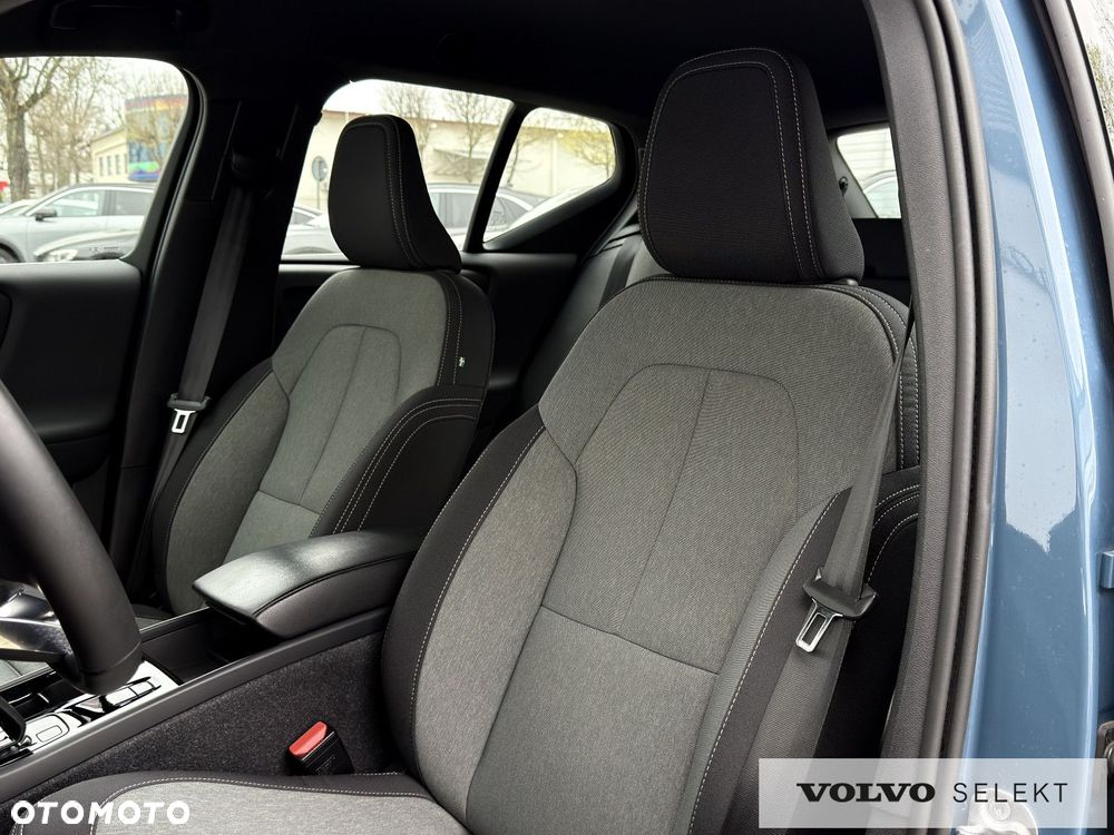 Volvo XC 40 - 23