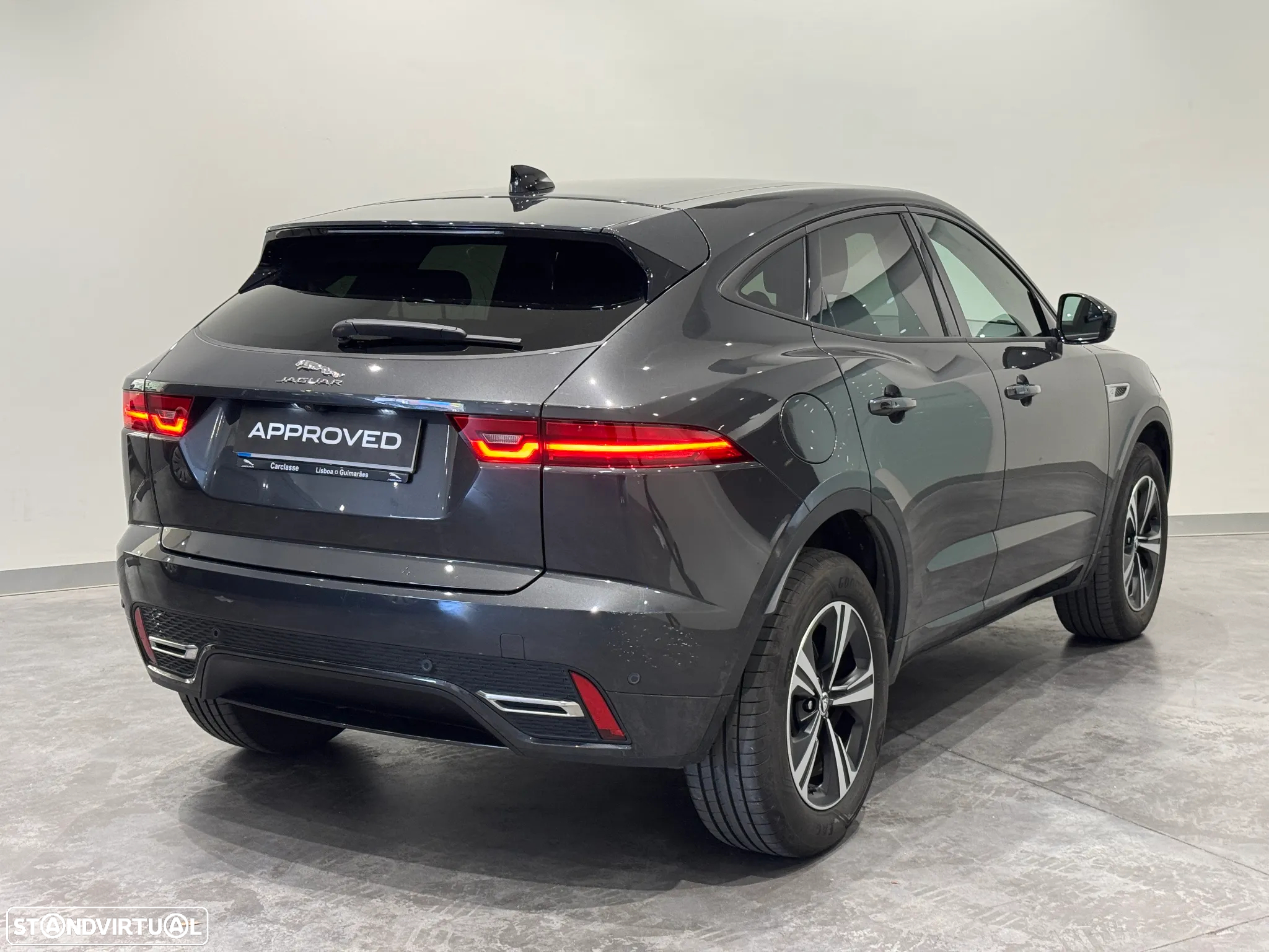 Jaguar E-Pace 1.5 P160 R-Dynamic S Aut. - 3