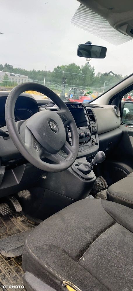Renault Trafic Grand 1.6 dCi - 16