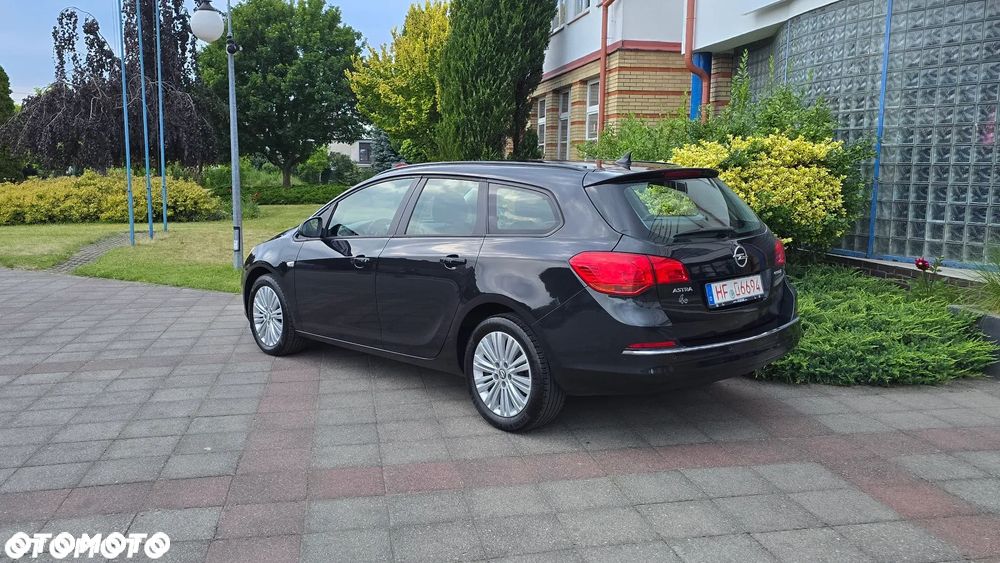 Opel Astra - 37