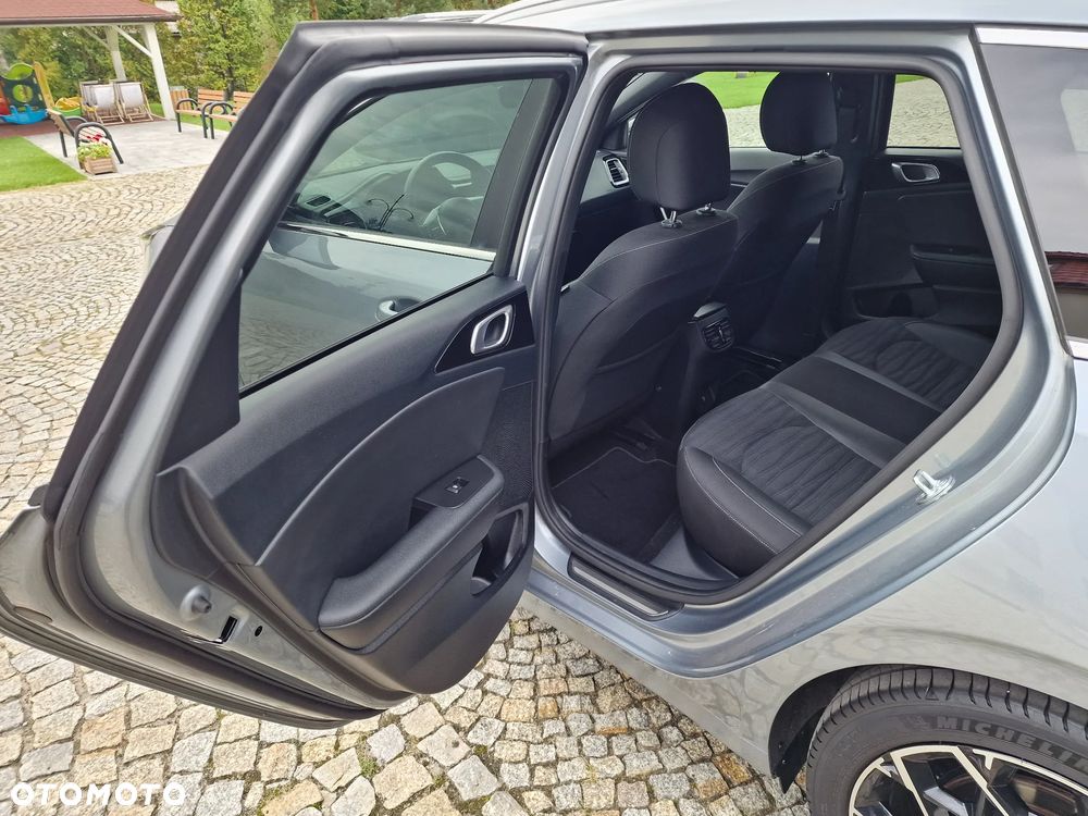 Kia Ceed SW 1.5 T-GDI DCT7 OPF GT Line - 17