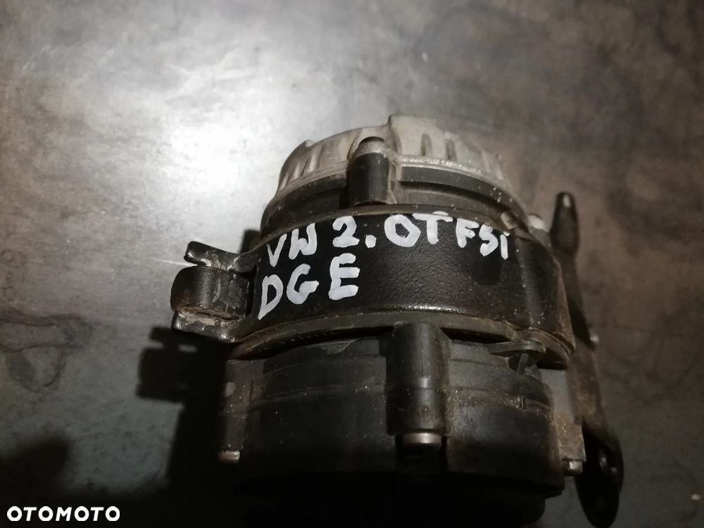 Pompka wody dodatkowa audi skoda vw seat 04L965567 - 2