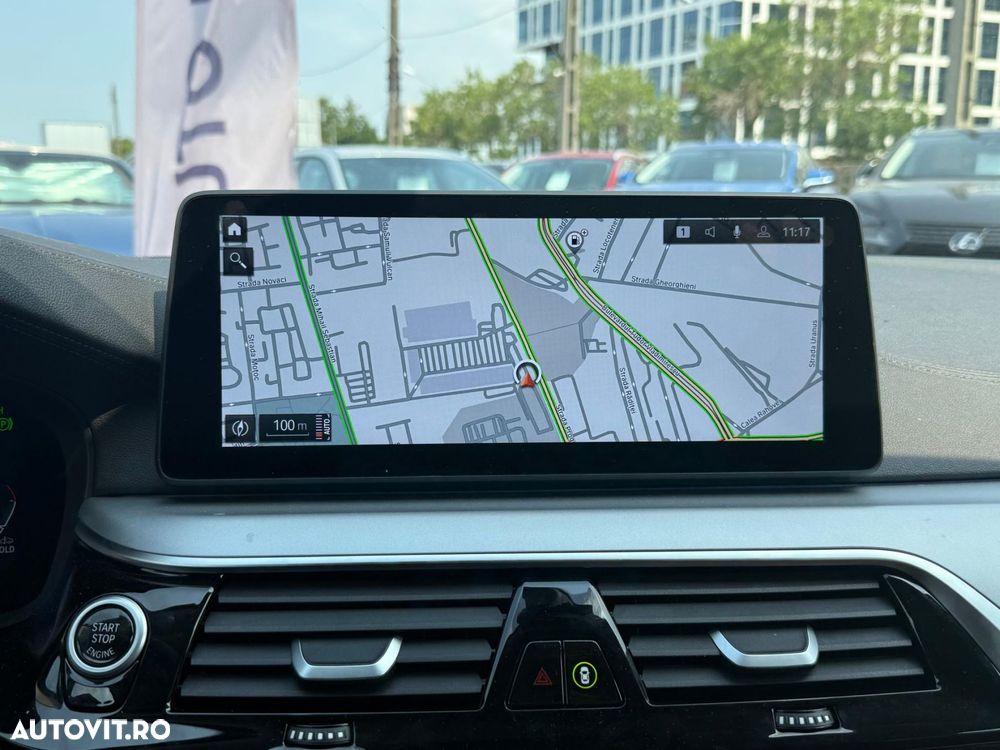 BMW Seria 5 520d xDrive AT MHEV - 13