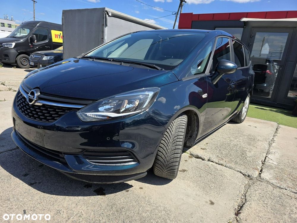 Opel Zafira - 9