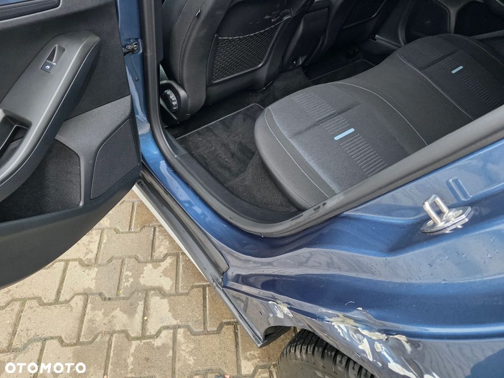 Ford Focus 1.0 EcoBoost mHEV Active Design - 32