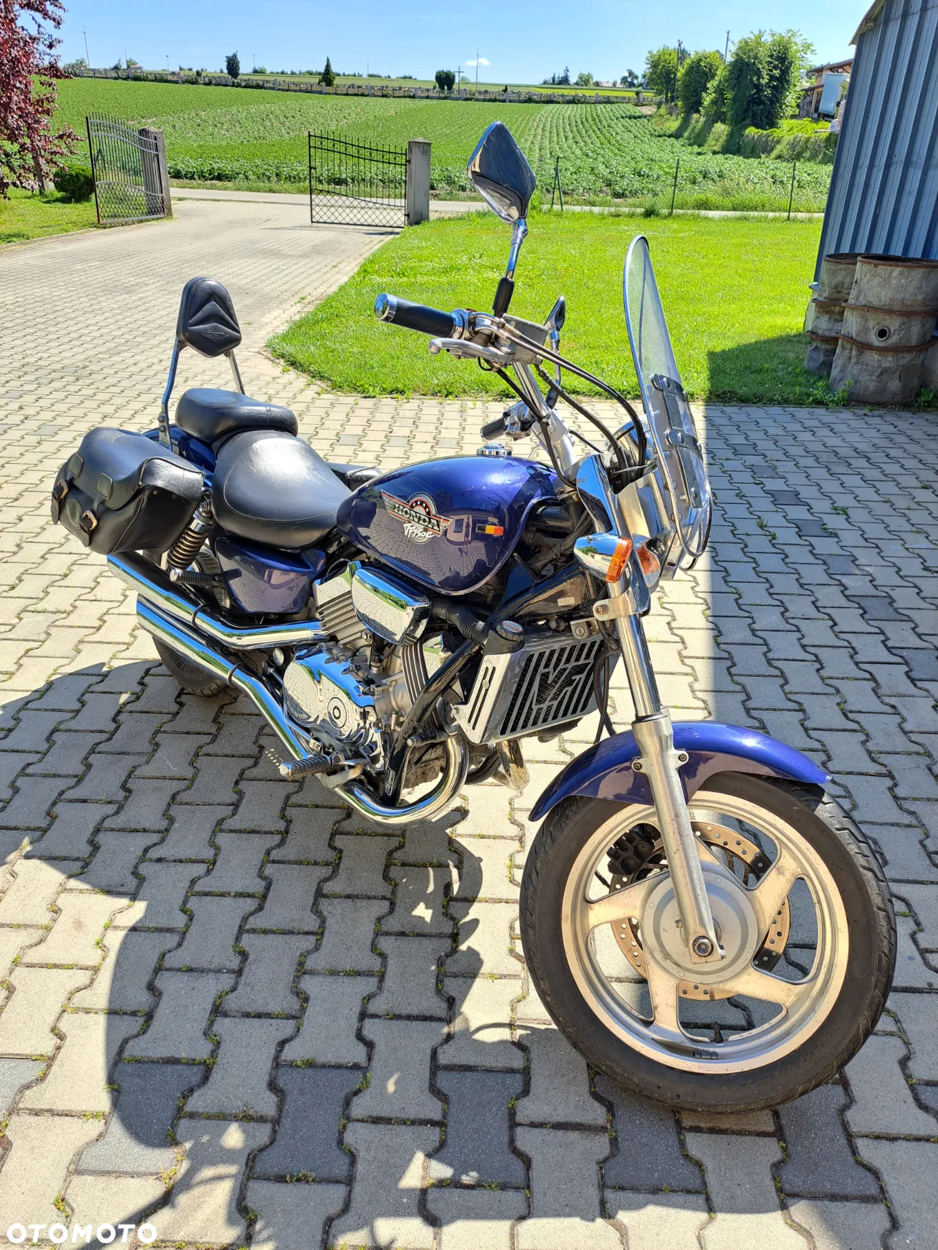 Honda VF - 2