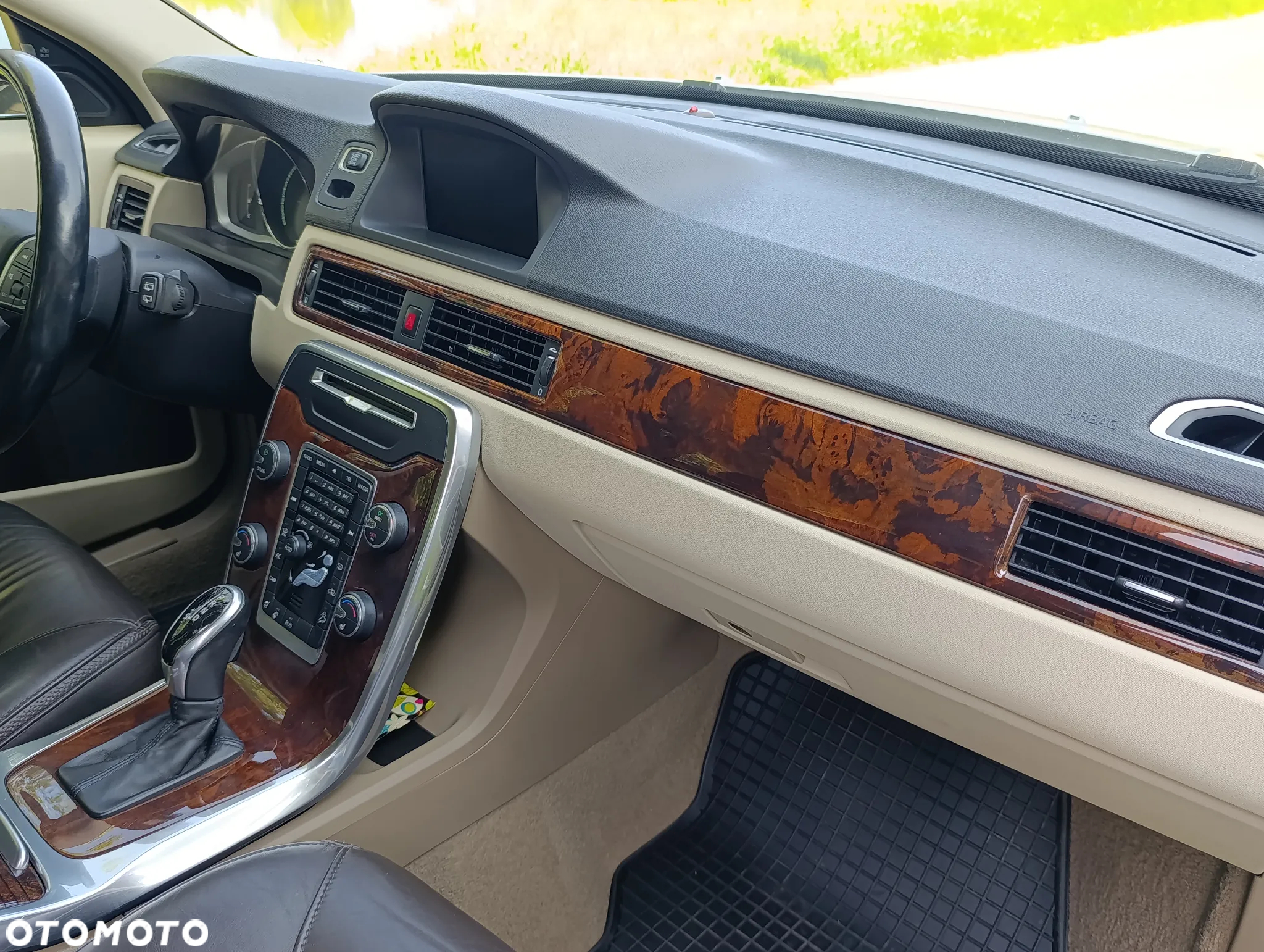 Volvo XC 70 T6 AWD Dynamic Momentum - 20