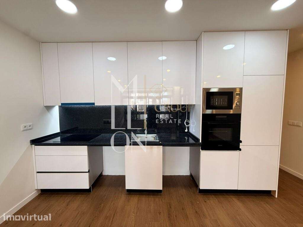 Apartamento T2 Totalmente Renovado - Grande imagem: 3/13