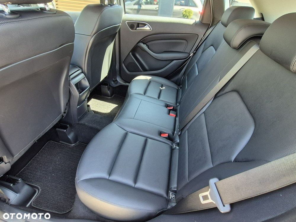 Mercedes-Benz Klasa B - 25