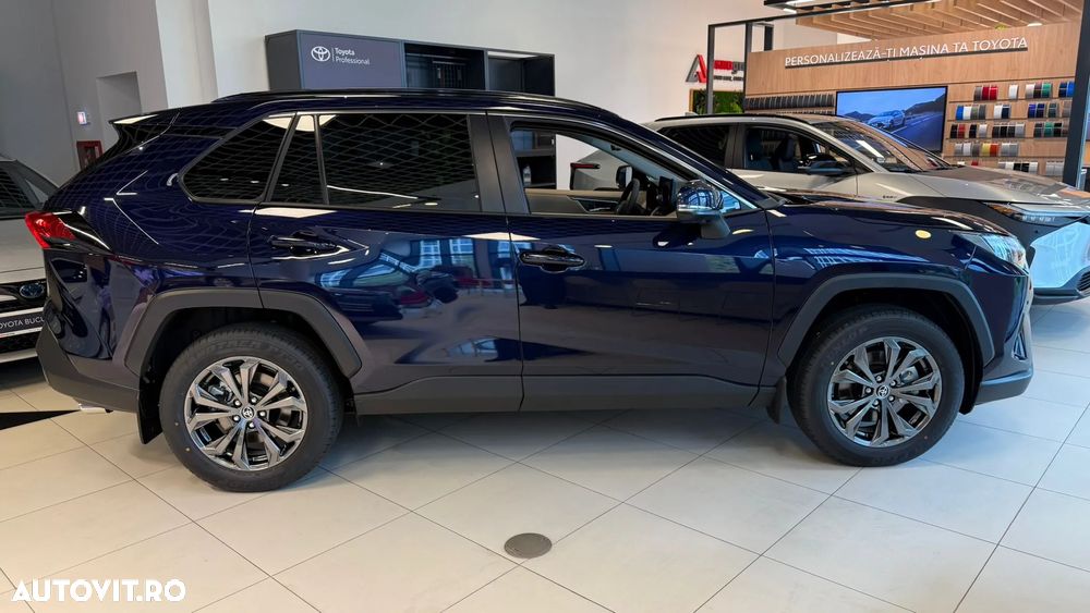 Toyota RAV4 - 9