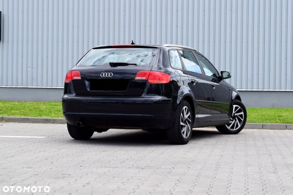 Audi A3 Sportback 1.6 Ambition - 10