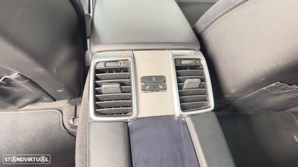 Porsche Panamera - 23
