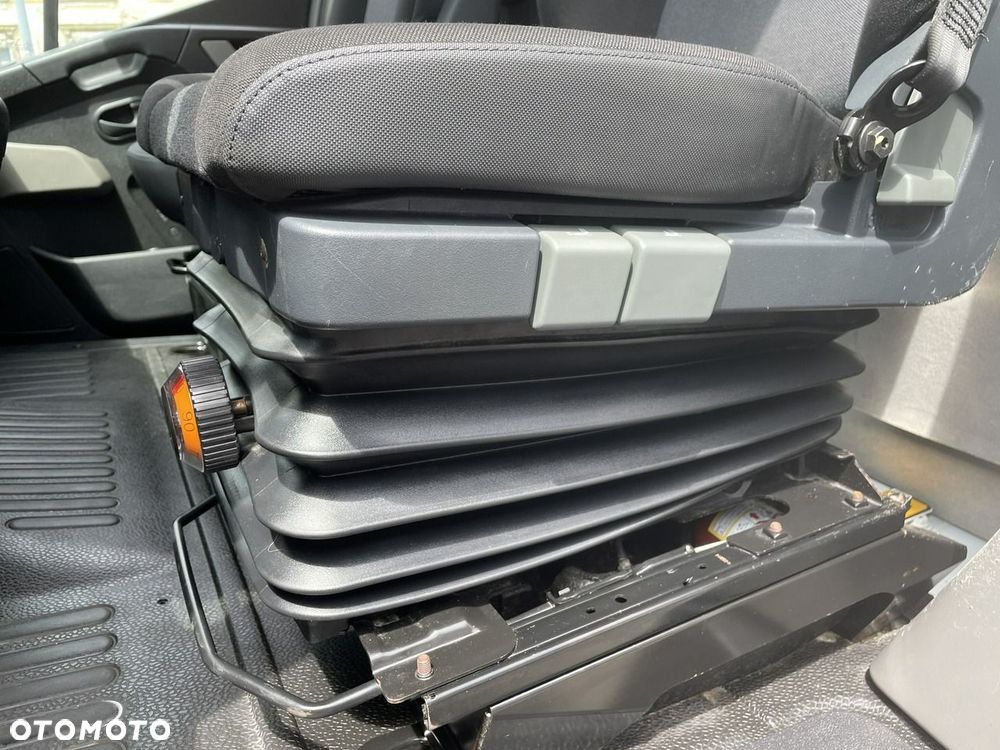 Renault Master - 24