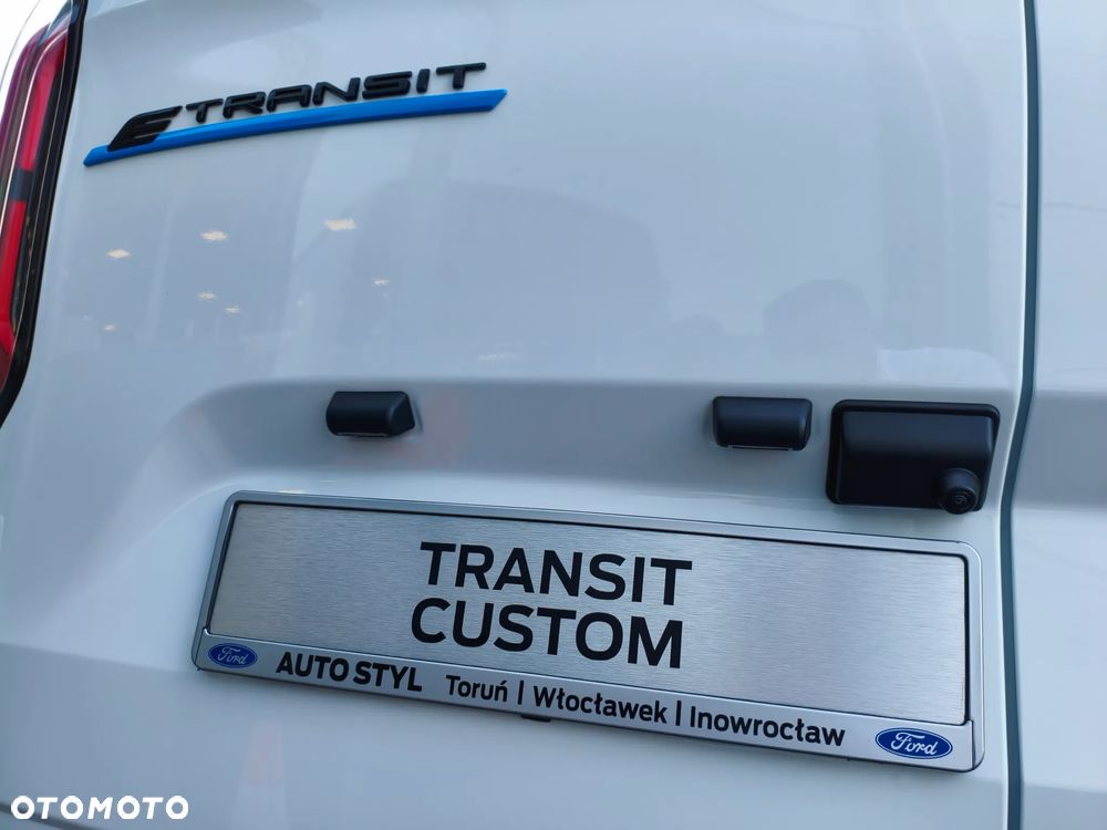 Ford E-Transit Custom - 28