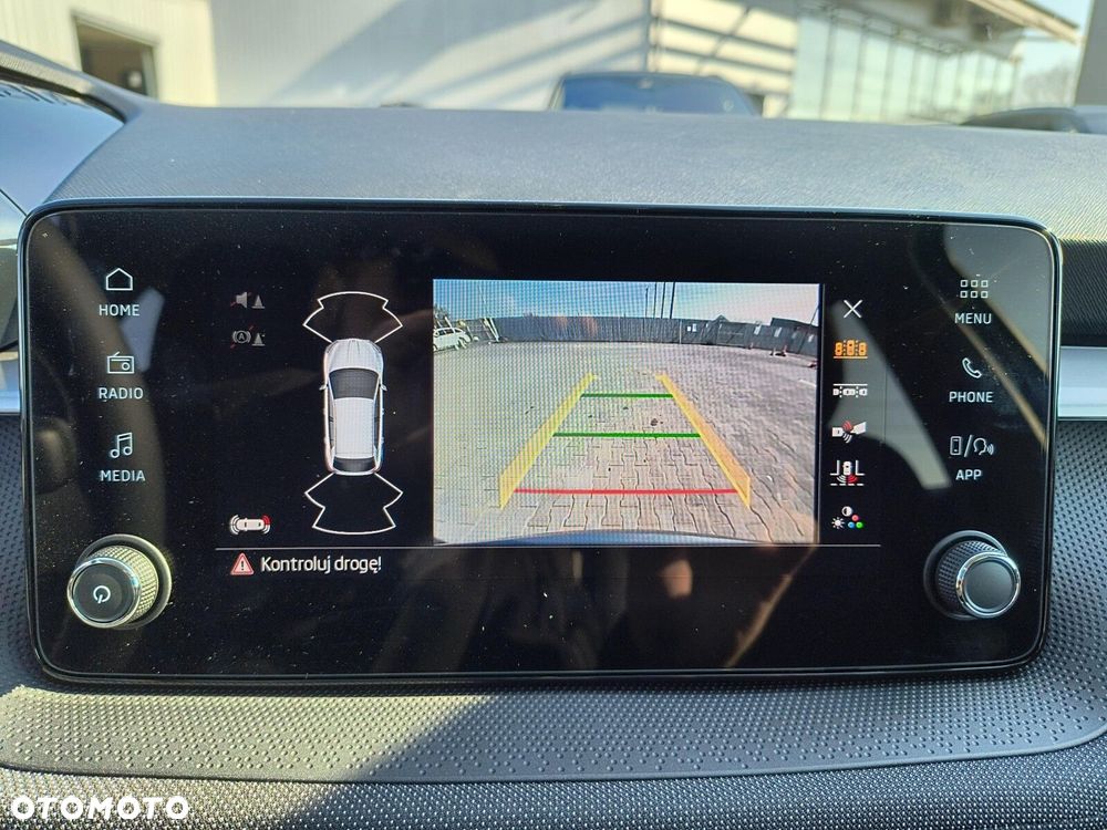 Skoda Fabia 1.0 TSI Drive DSG - 32