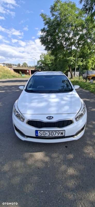 Kia Ceed 1.6 CRDi L Business Line DCT - 1