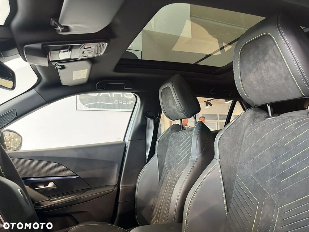 Peugeot 2008 - 8