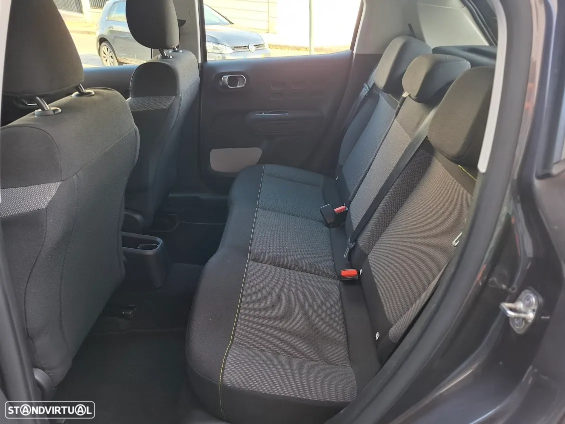 Citroën C3 1.2 PureTech Shine - 29