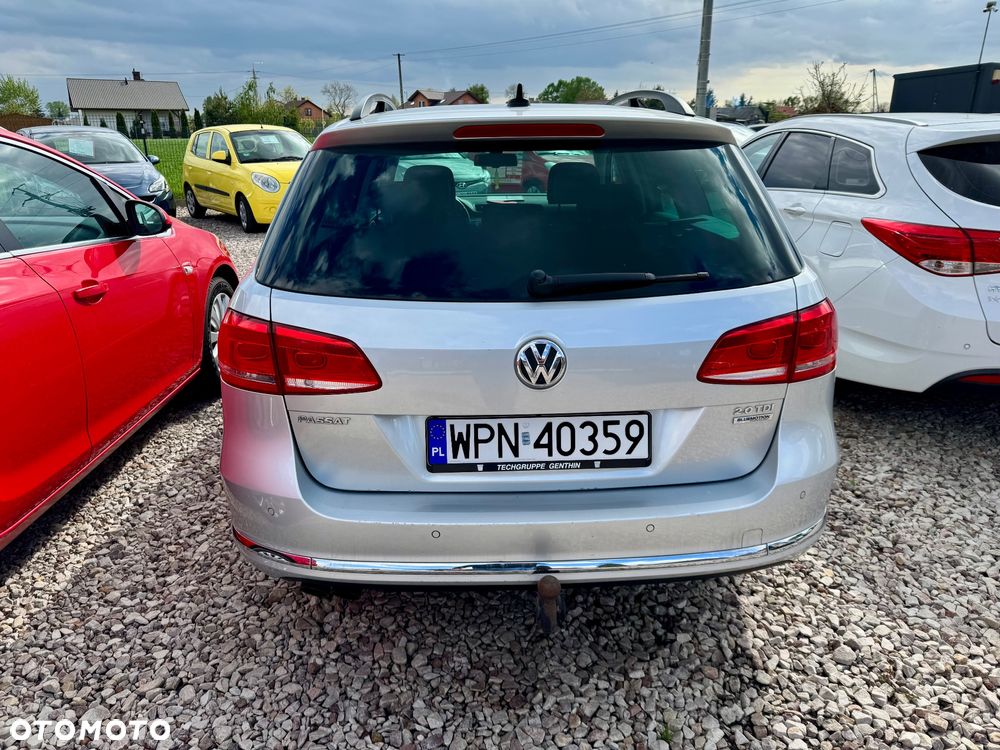 Volkswagen Passat - 4