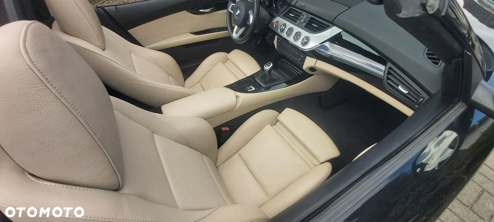 BMW Z4 sDrive30i - 27