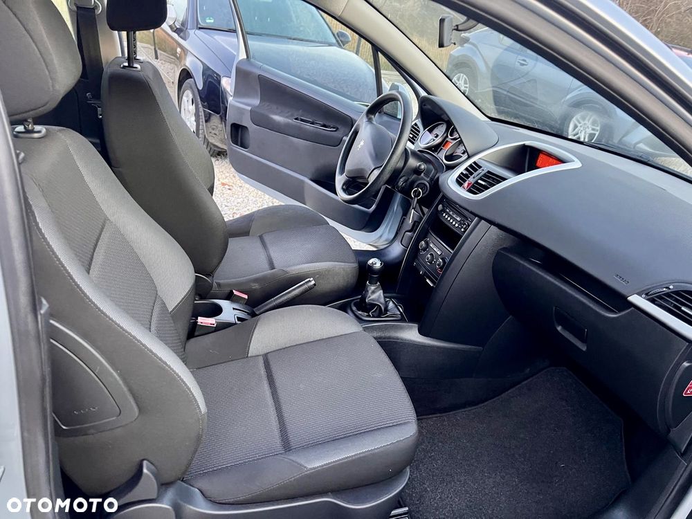 Peugeot 207 1.4 U Move - 30