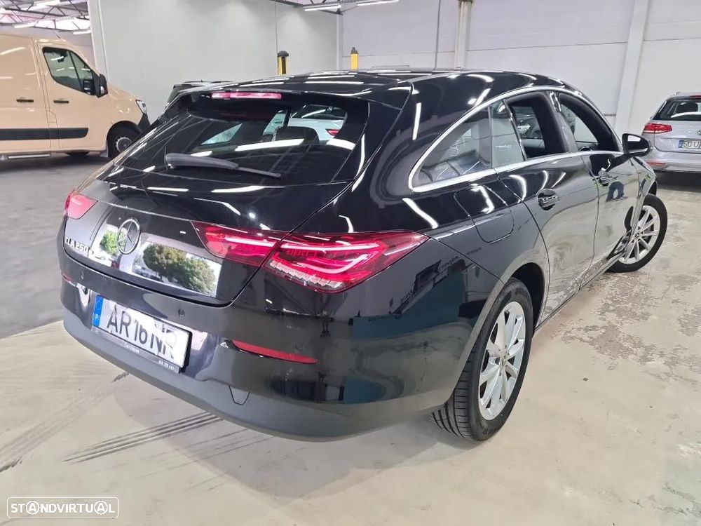 Mercedes-Benz CLA 250 e Shooting Brake Style Plus - 3