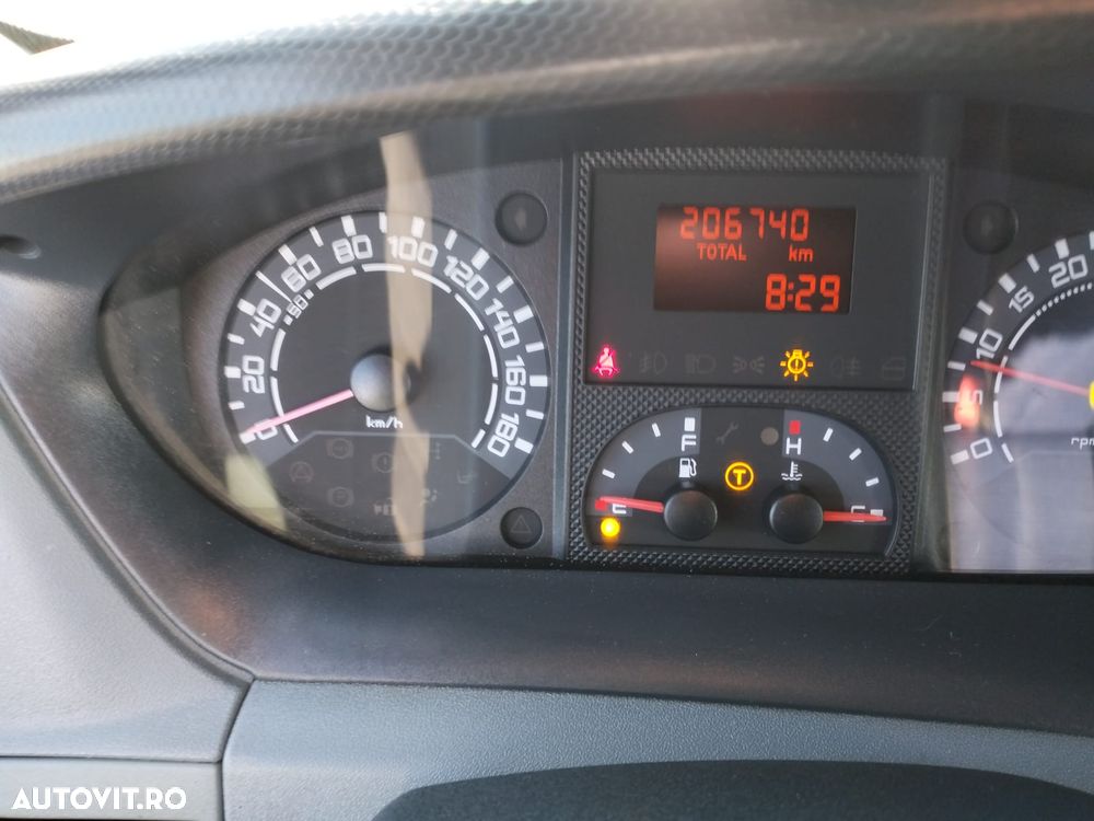 Iveco DAILY 40C15 - 9