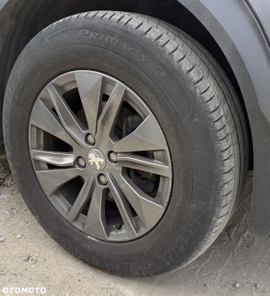 Peugeot 2008 PureTech 100 Active S&S BVM6 - 12