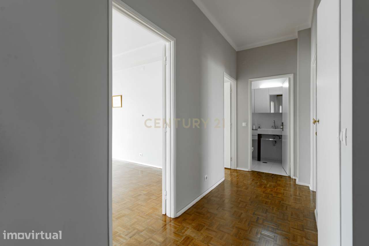 Apartamento T2+1 com garagem centro de Alcobaça - Grande imagem: 2/8