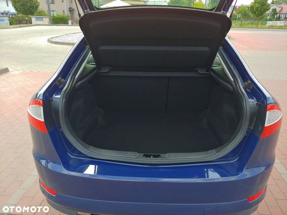 Ford Mondeo 1.6 Silver X - 12