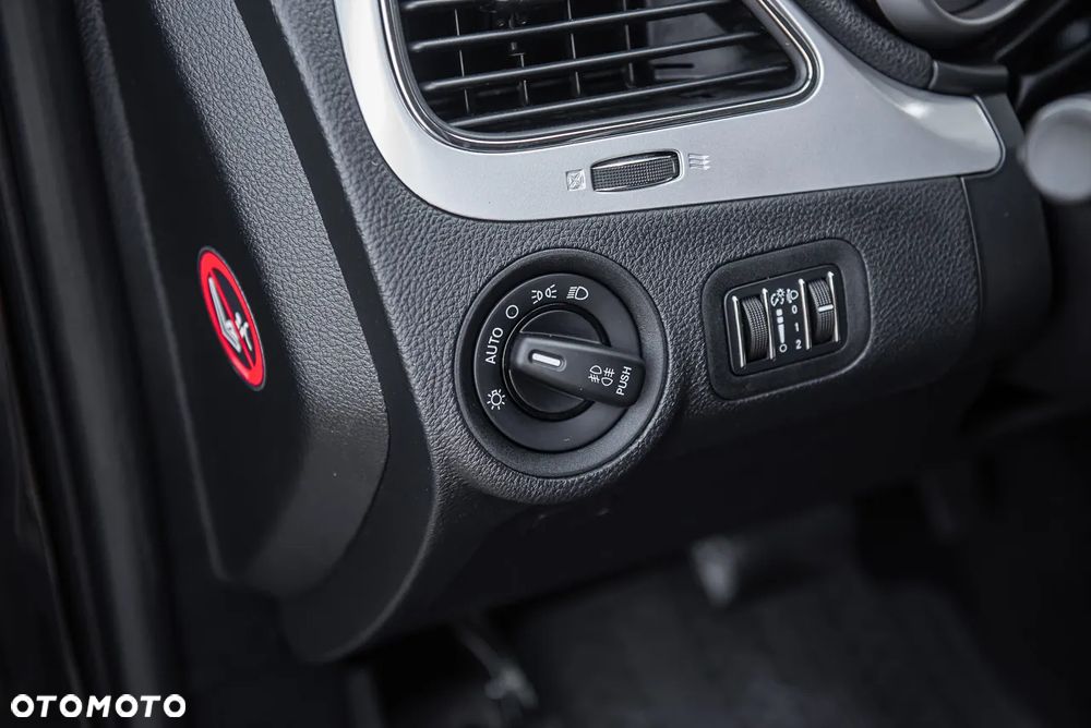 Fiat Freemont 2.0 Multijet Lounge AWD - 18