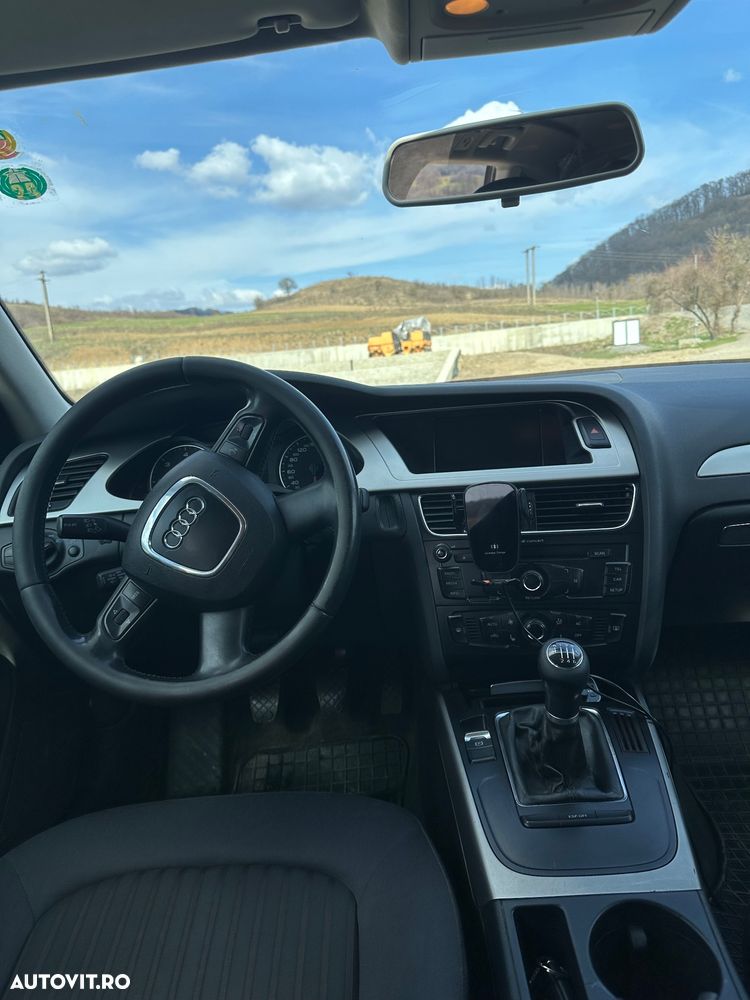 Audi A4 2.0 TDI DPF Ambiente - 11