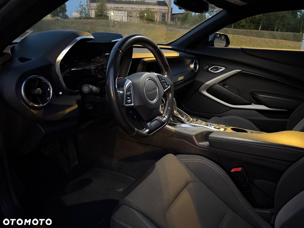 Chevrolet Camaro - 13