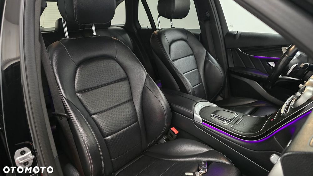 Mercedes-Benz GLC 300 de 4Matic 9G-TRONIC AMG Line Plus - 21