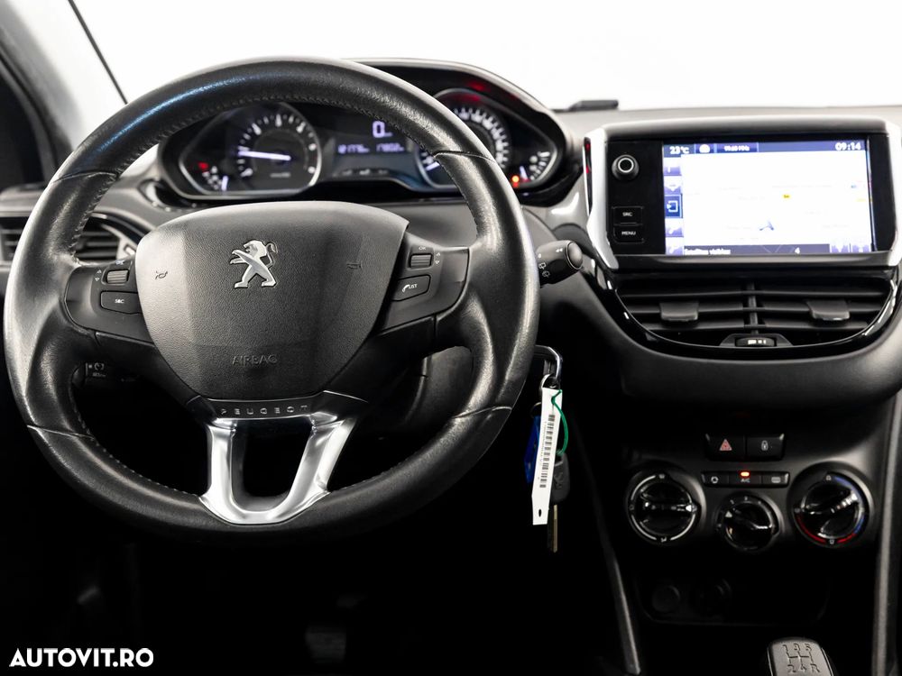 Peugeot 208 1.6 BlueHDi FAP Style - 10