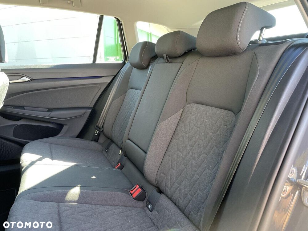 Volkswagen Golf Variant - 32