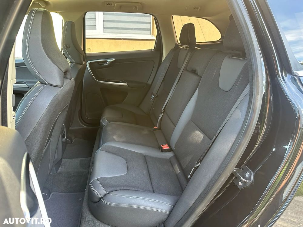 Volvo XC 60 D4 AWD Geartronic Edition Pro - 14