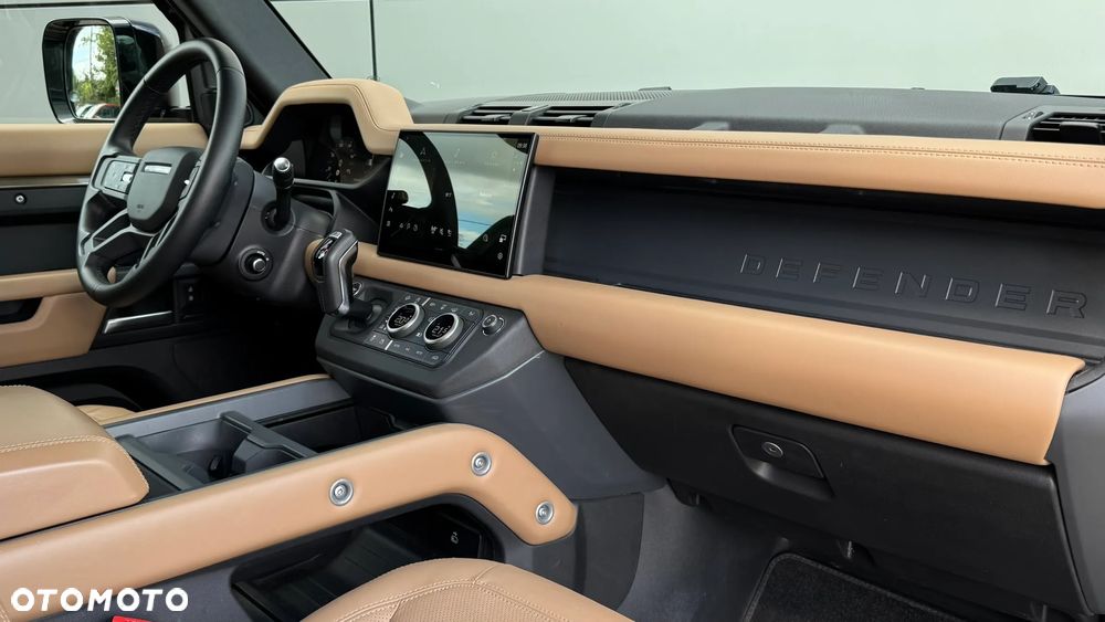 Land Rover Defender 5.0 P425 X-Dynamic HSE - 14