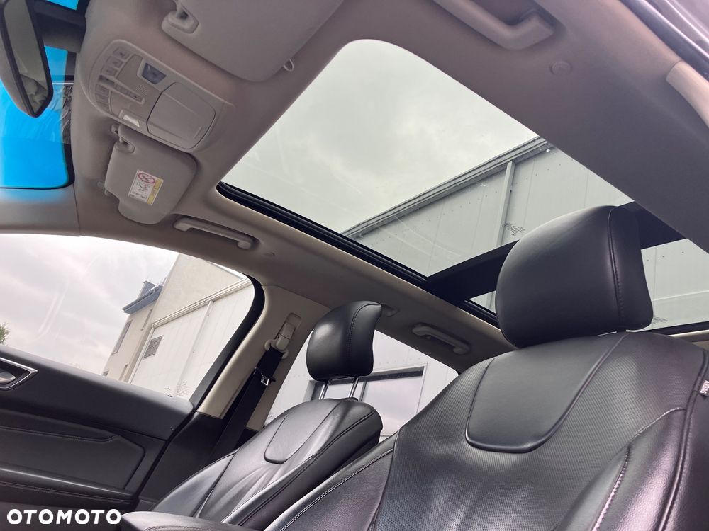 Ford Edge 2.0 TDCi Bi-Turbo 4x4 Titanium - 31