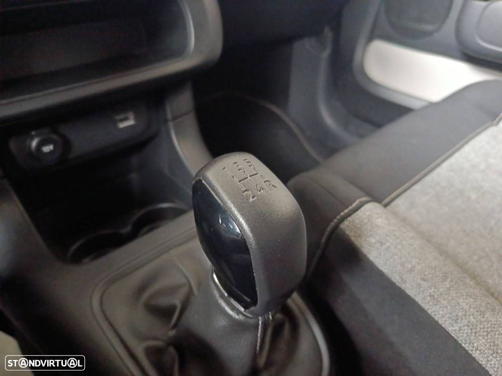 Citroën C3 1.2 PureTech C-Series - 19