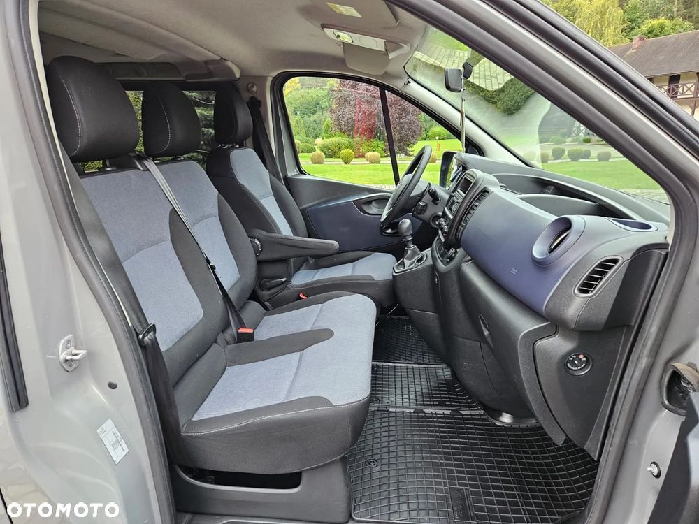 Opel Vivaro - 17