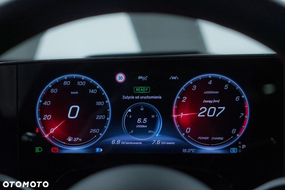 Mercedes-Benz CLA - 25