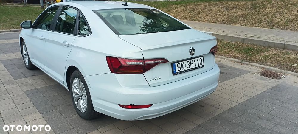 Volkswagen Jetta - 6