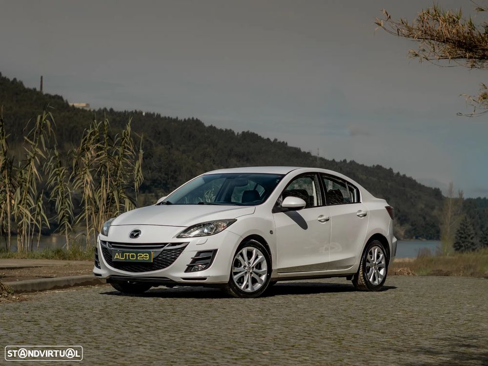 Mazda 3 Sedan - 1