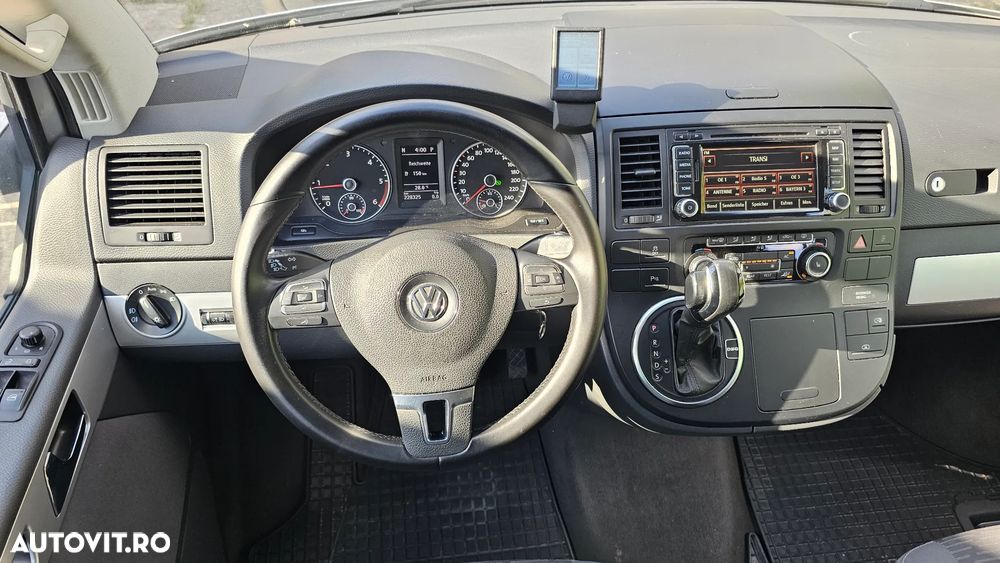 Volkswagen Multivan - 5