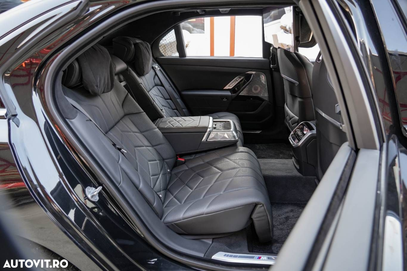 BMW Seria 7 - 18