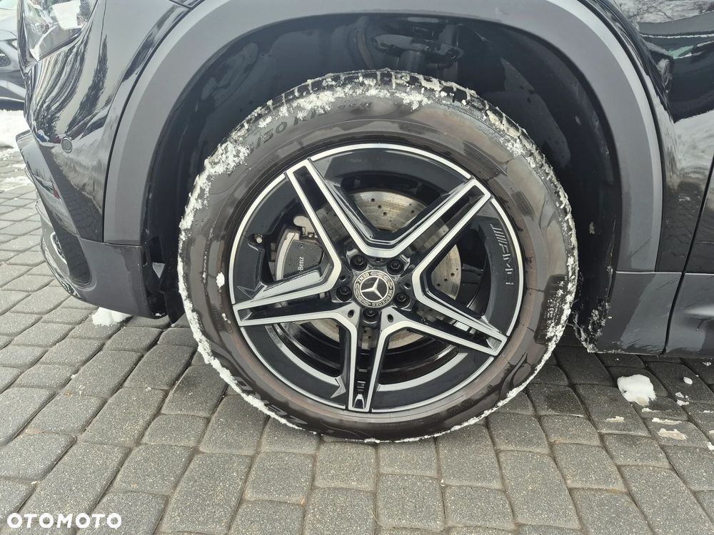 Mercedes-Benz GLB 200 AMG Line 7G-DCT - 17